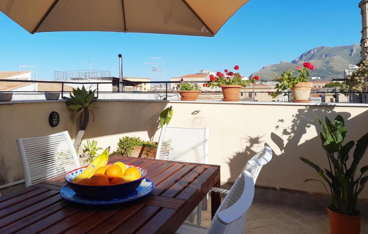 Terrace With View Attic In Old Town Ballarhome Palermo Buitenkant foto