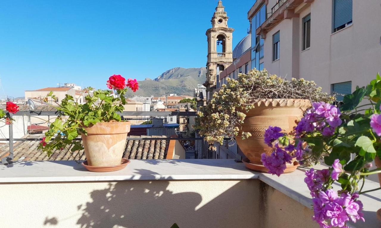 Terrace With View Attic In Old Town Ballarhome Palermo Buitenkant foto