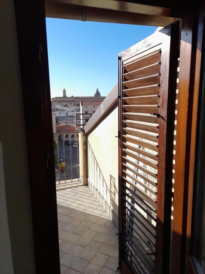 Terrace With View Attic In Old Town Ballarhome Palermo Buitenkant foto