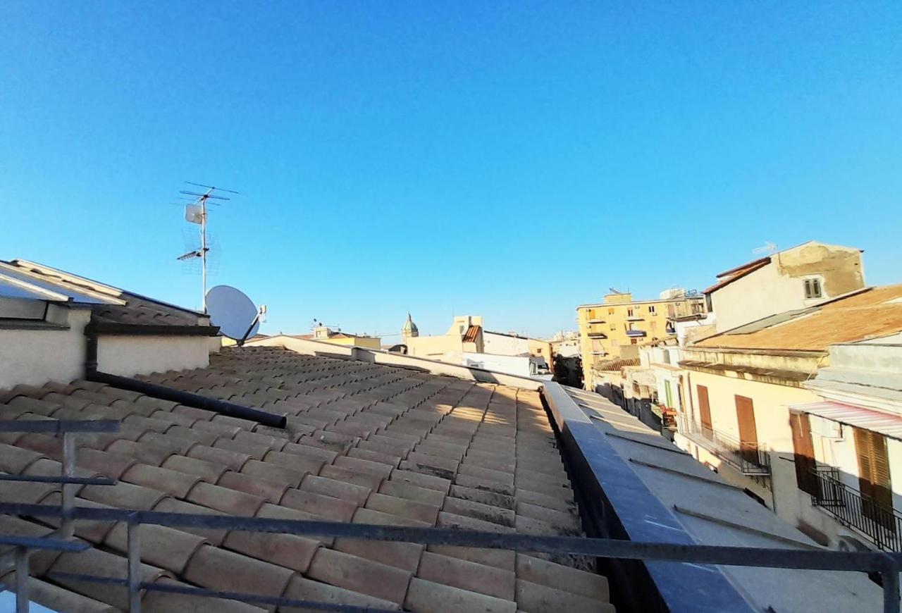 Terrace With View Attic In Old Town Ballarhome Palermo Buitenkant foto
