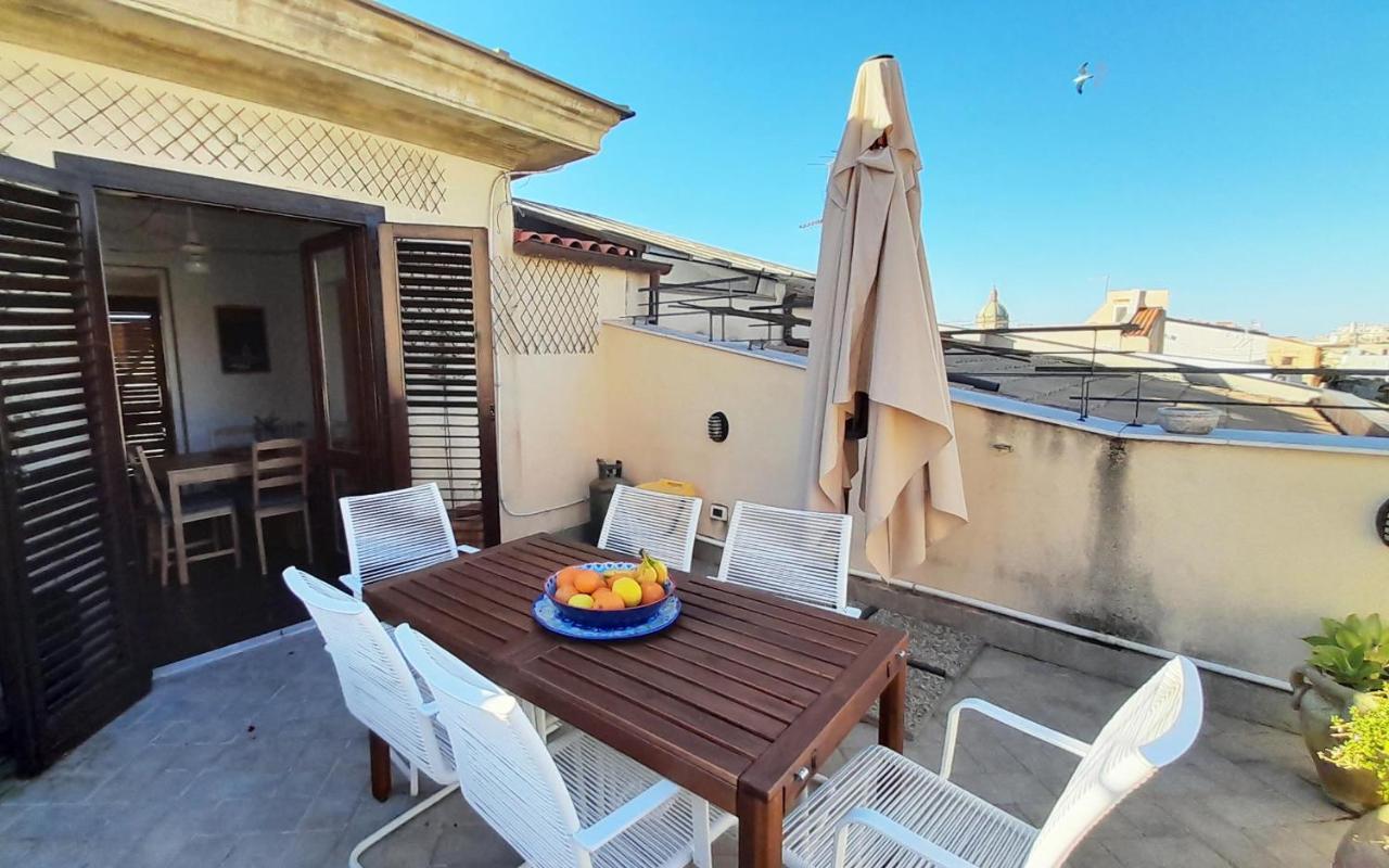 Terrace With View Attic In Old Town Ballarhome Palermo Buitenkant foto